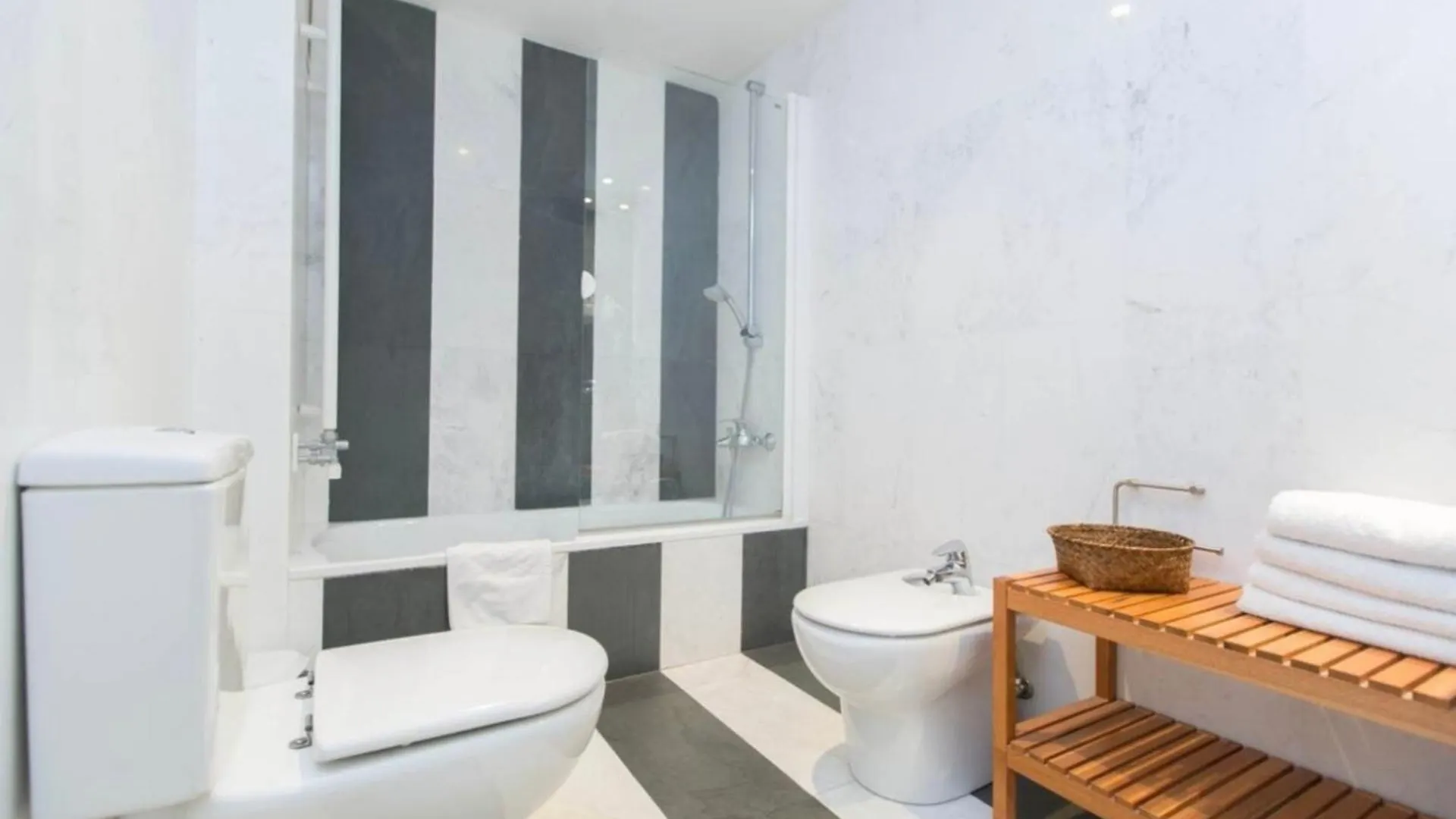 Apartamentos Amoblados Barcelona Espana 0*,